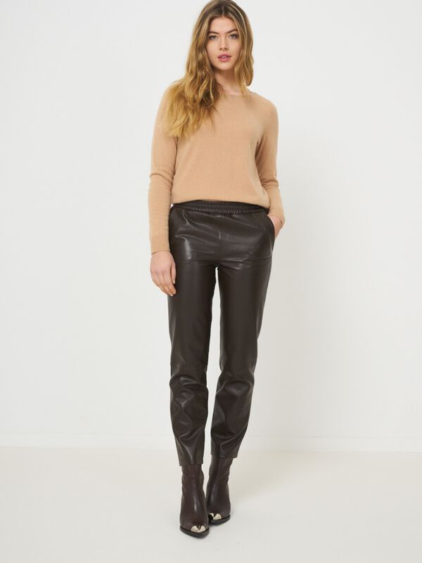 Pantalon en cuir ample image number 3