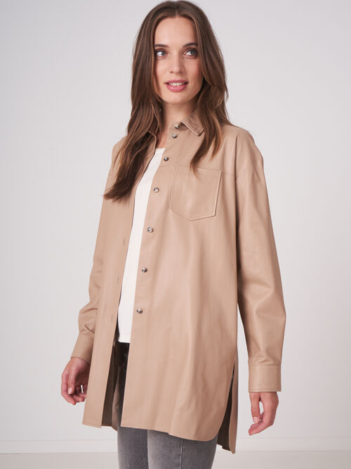 Lange leren blouse
