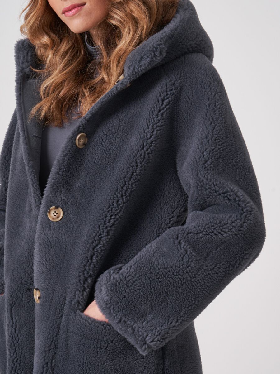 Langer wendbarer faux Shearling Mantel mit Kapuze image number 3