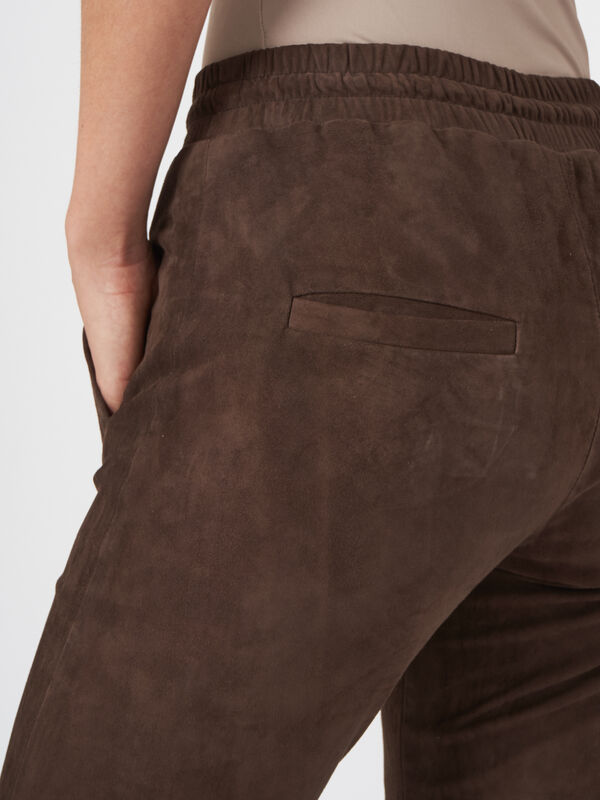 Suede leather pants with elastic waist image number 6