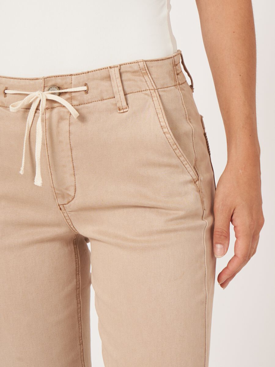 Broek met trekkoord en opgerolde zoom image number 3