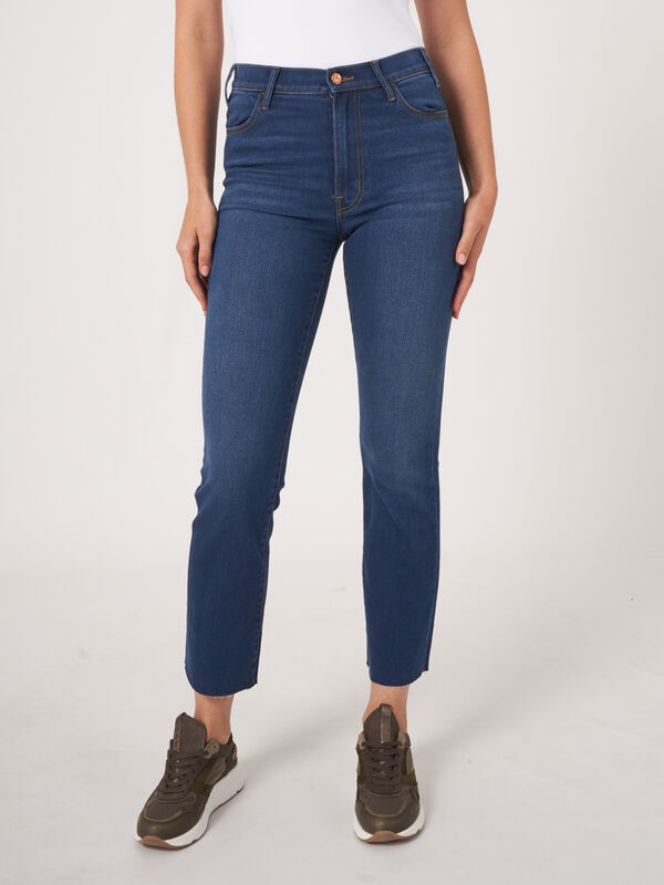 Bootcut jeans broek met gerafelde zoom image number 4