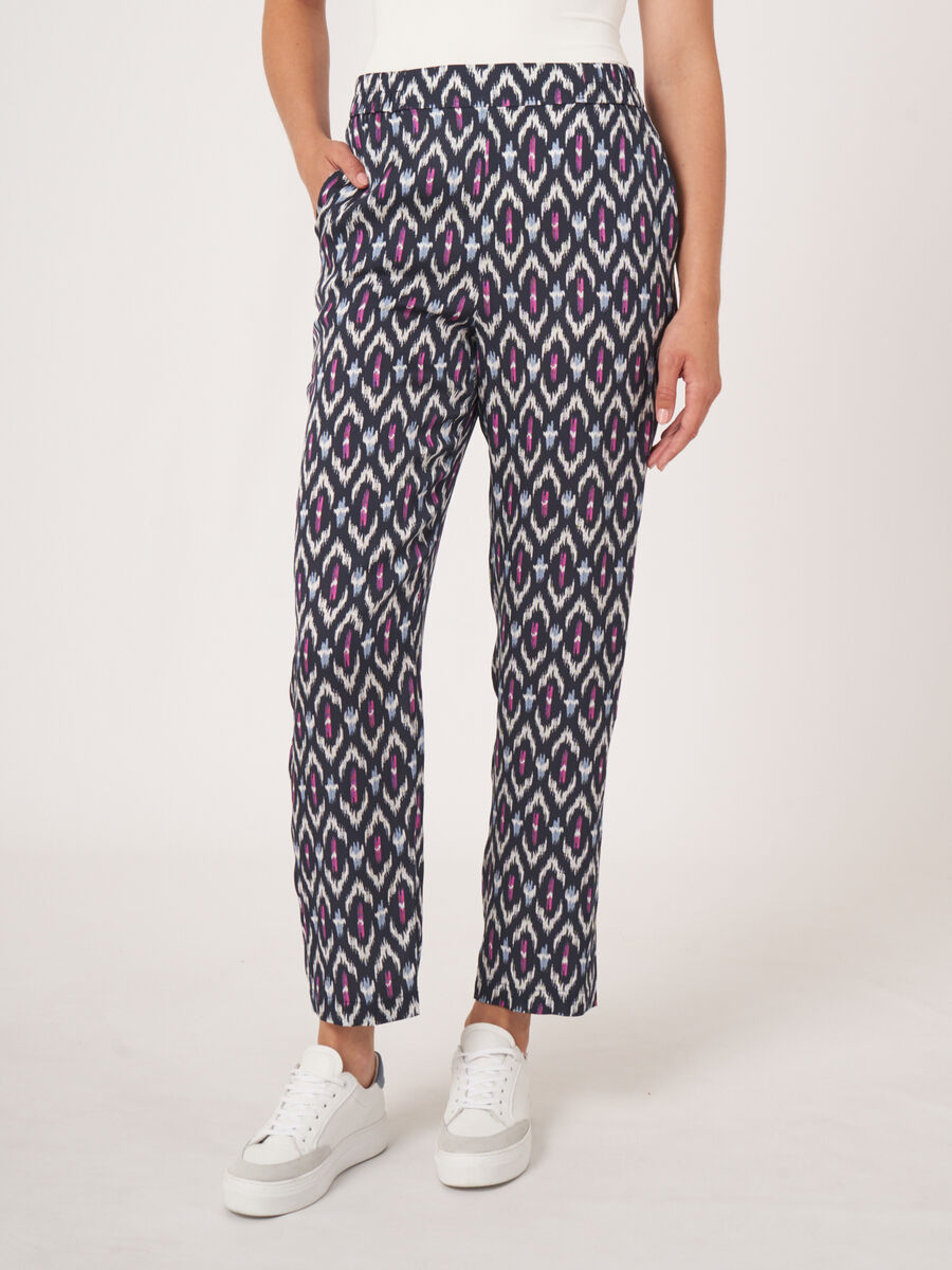Seidenhose mit Ikat-Print image number 4