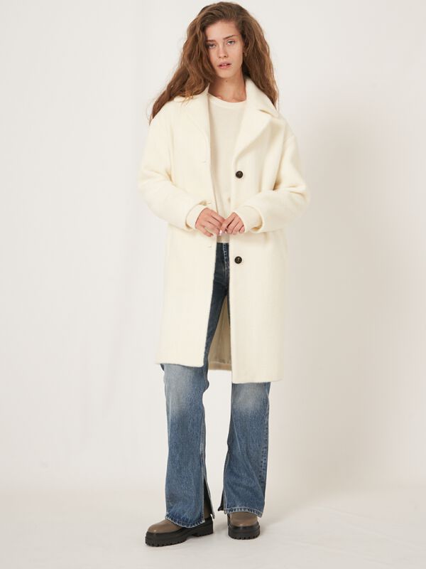 Manteau à boutons en laine mélangée image number 6