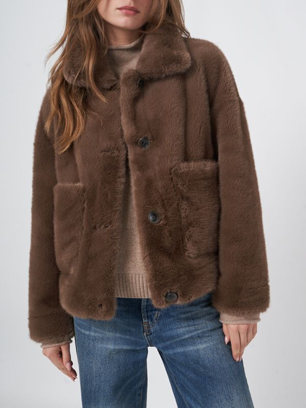 Korte omkeerbare faux fur jas image number 4