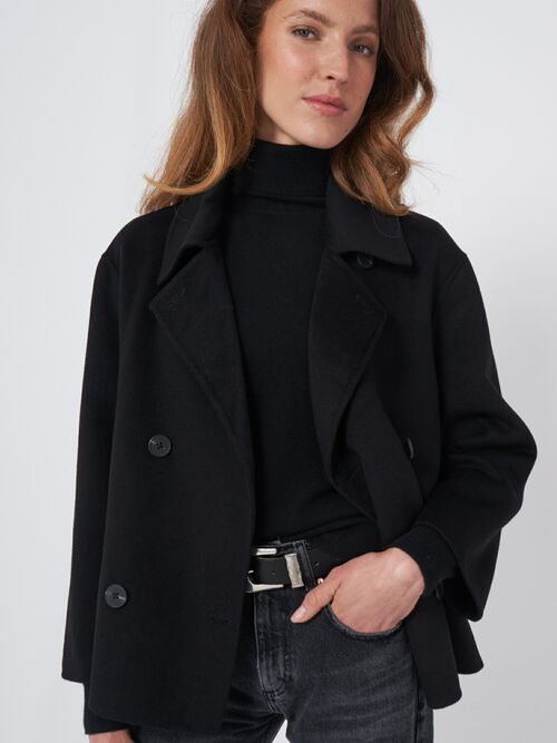 Korte trench van wolmix