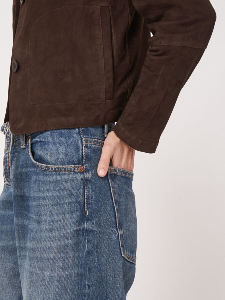 Boxy suède damesjas met knopen en zakken image number 4