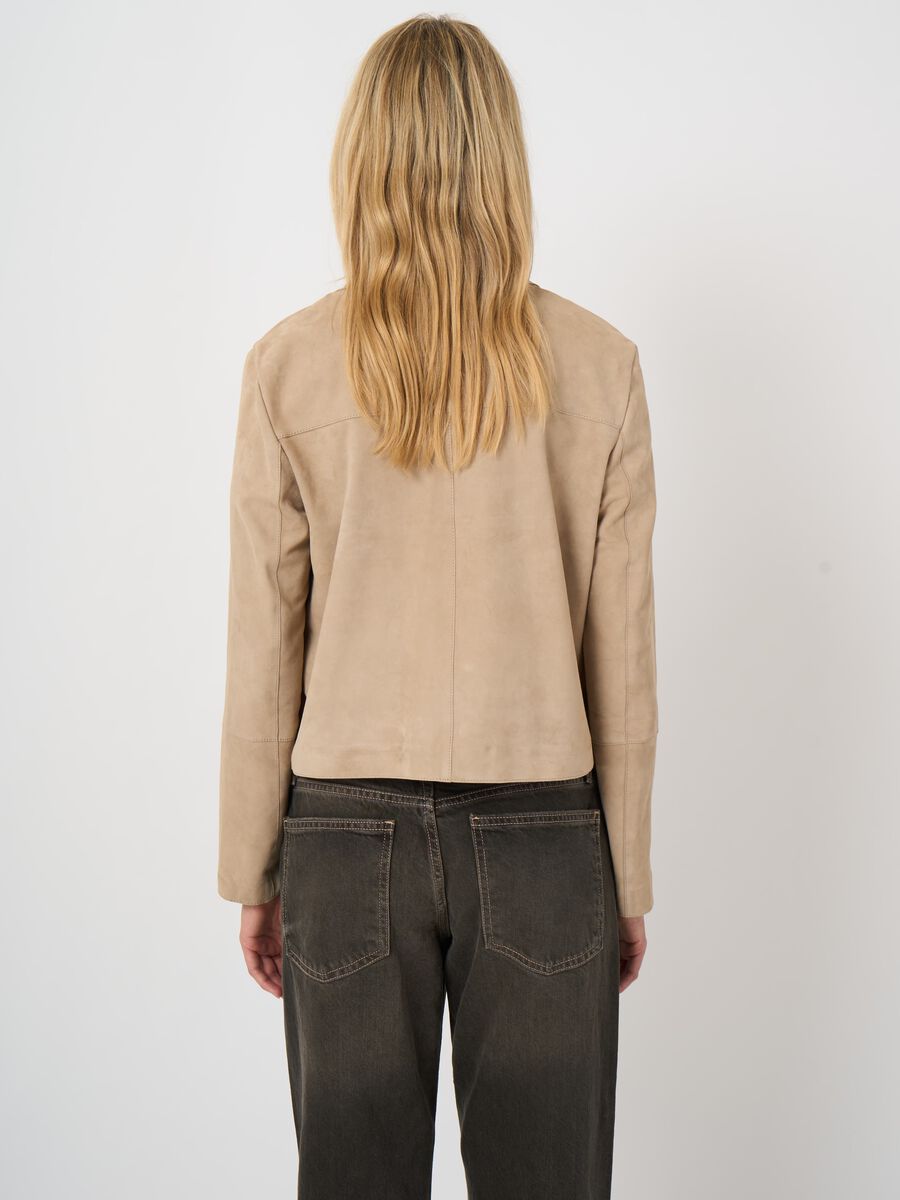 Veste courte femme en daim &mdash; col chemise & style repeat image number 4