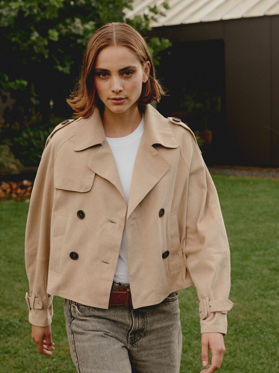 Gekürzter Trenchcoat aus Wildleder image number 7