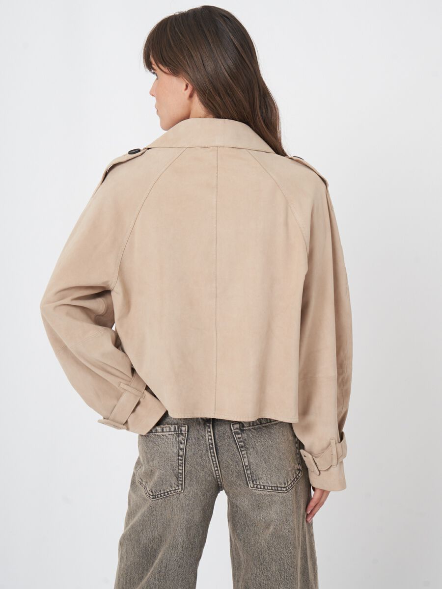 Gekürzter Trenchcoat aus Wildleder image number 10