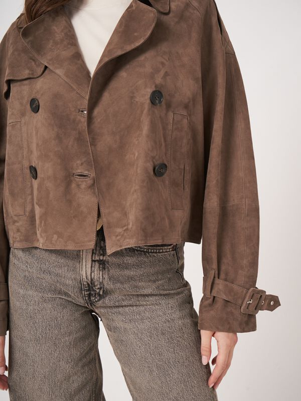 Kort trench jasje in suède image number 3