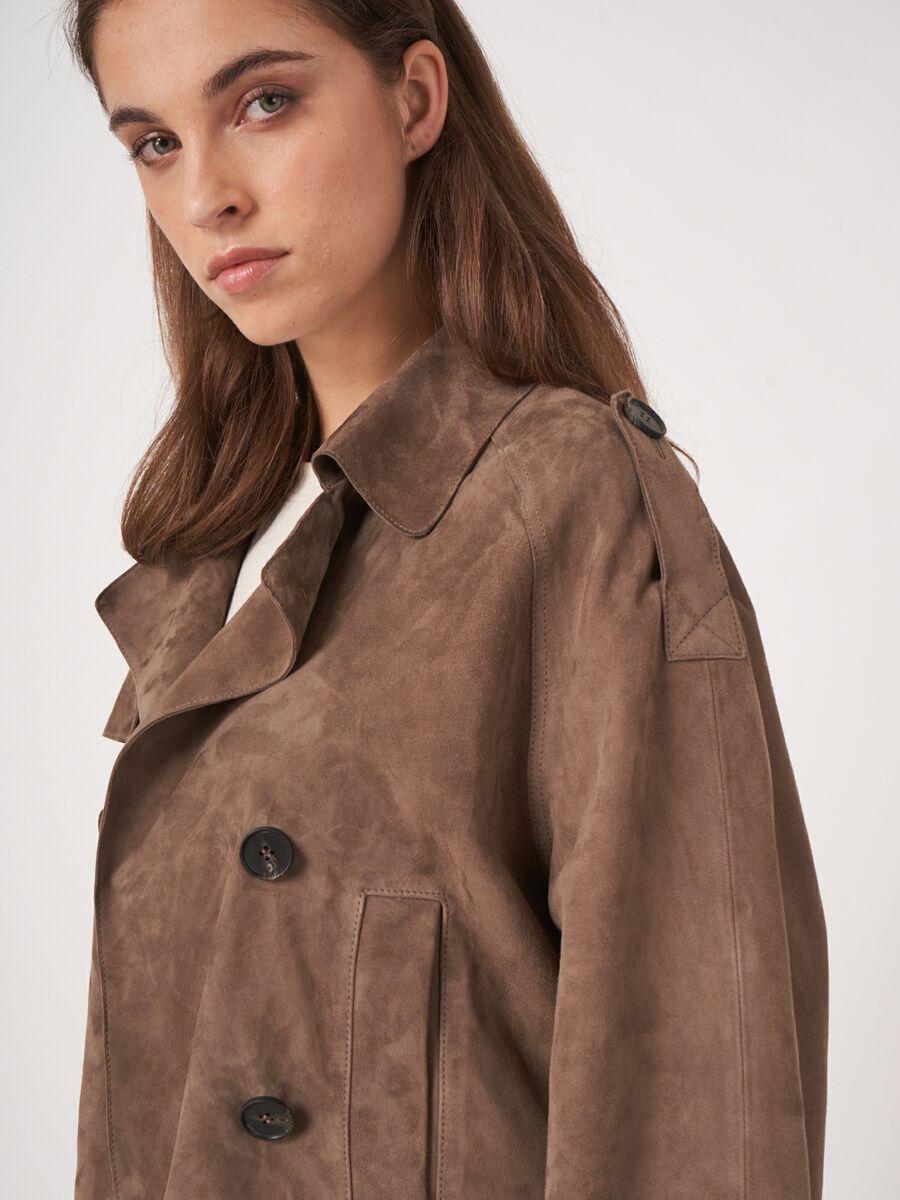 Gekürzter Trenchcoat aus Wildleder image number 4