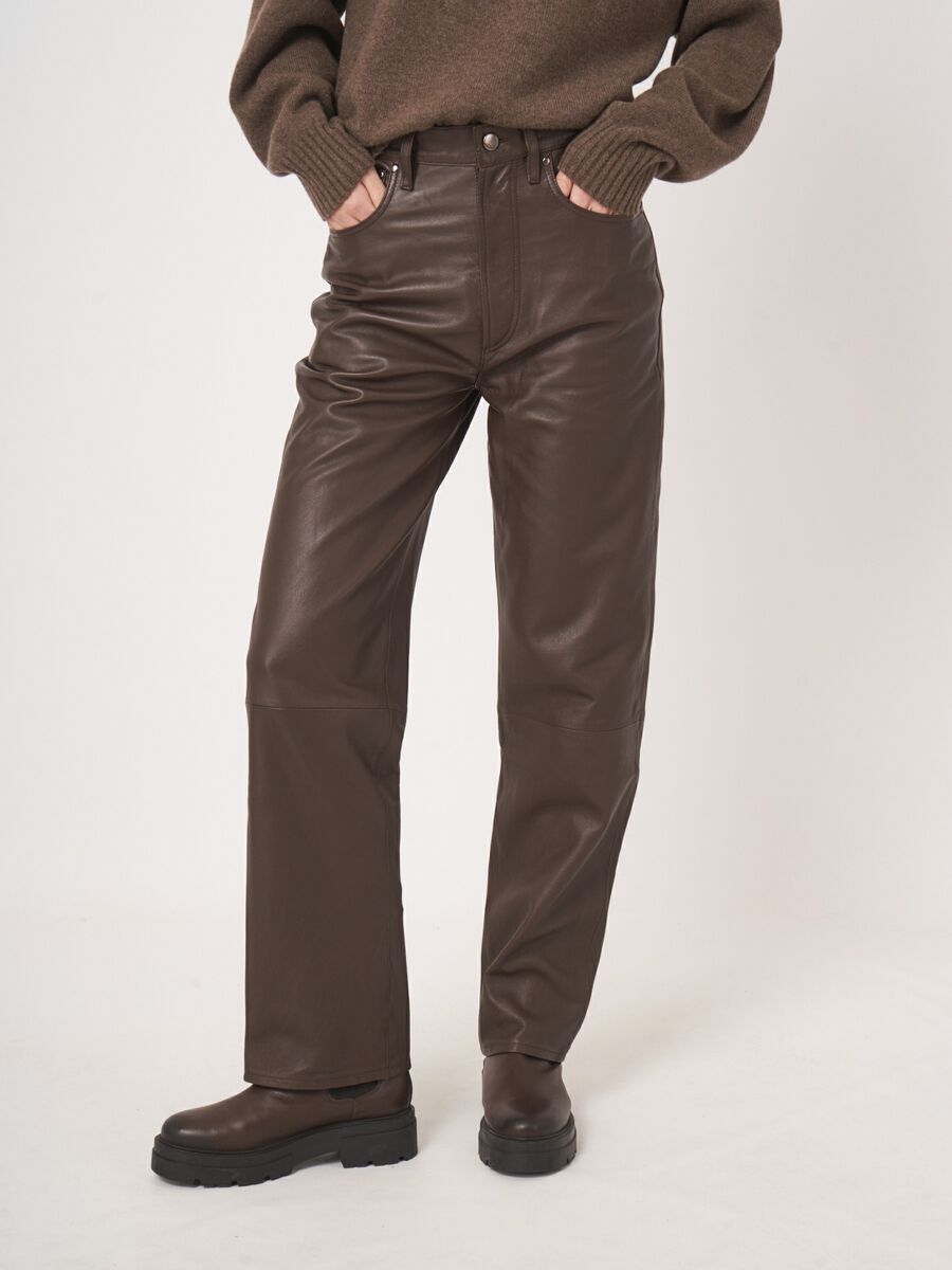 Slim fit leren damesbroek - klassiek & verfijnd image number 1