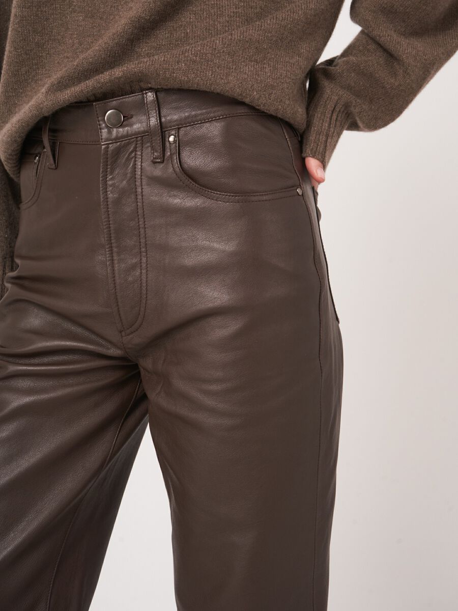 Slim fit leren damesbroek - klassiek & verfijnd image number 2