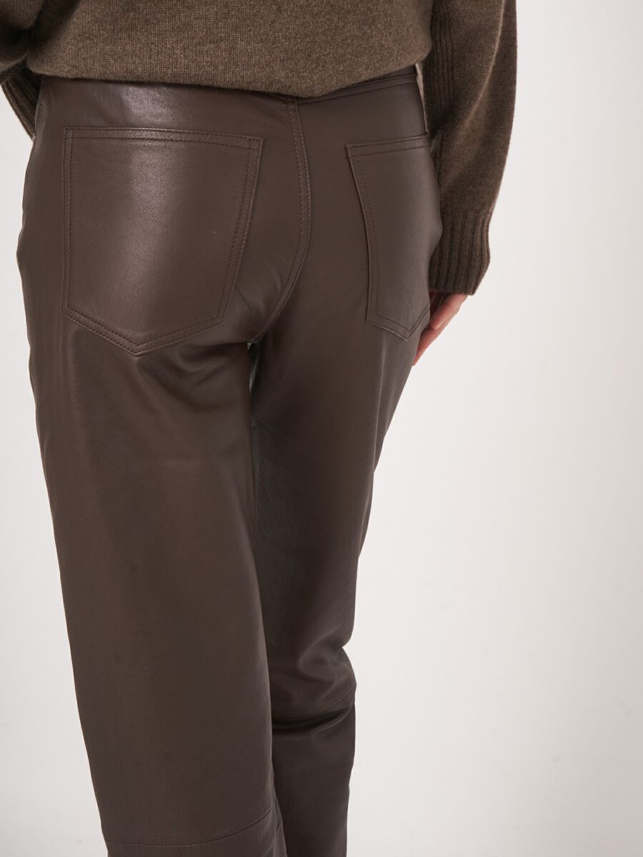 Slim fit leren damesbroek - klassiek & verfijnd image number 3