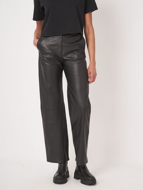 Leren damesbroek met straight leg en moderne look