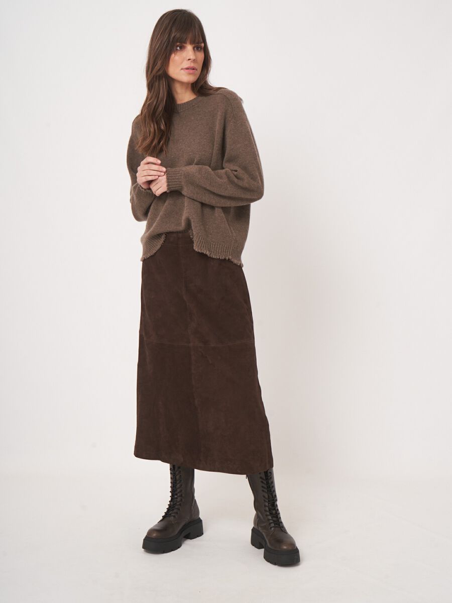 A-lijn suède rok voor dames - midi lengte image number 1