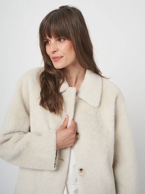 Kurze Faux-Fur-Jacke - weich & stilvoll image number 3