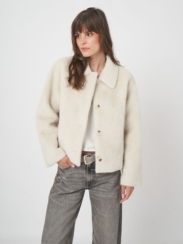 Kurze Faux-Fur-Jacke - weich & stilvoll image number 4