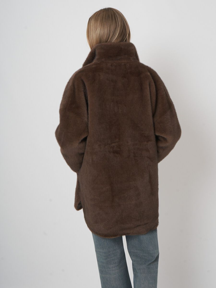 Oversized jas van faux mink - luxe en veelzijdig image number 3