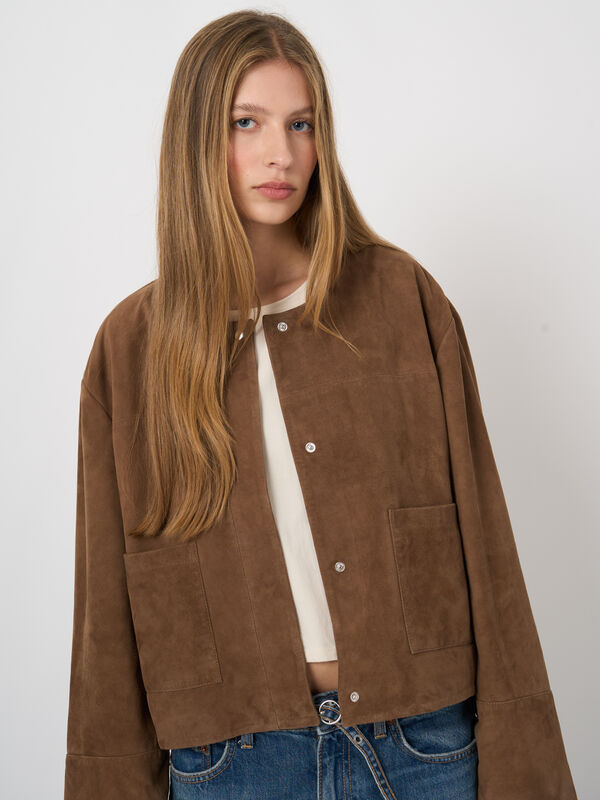 Women&rsquo;s suede goat leather jacket with round collar image number 0