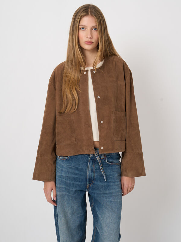 Women&rsquo;s suede goat leather jacket with round collar image number 1
