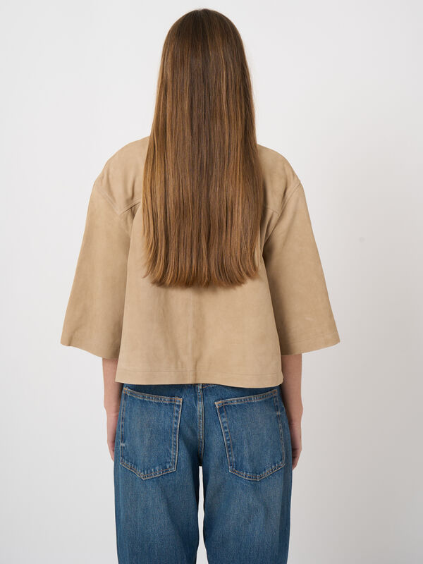 Women&rsquo;s suede shirt jacket with chest pockets image number 4