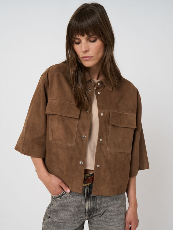 Dames overshirt van su&egrave;de met borstzakken image number 4