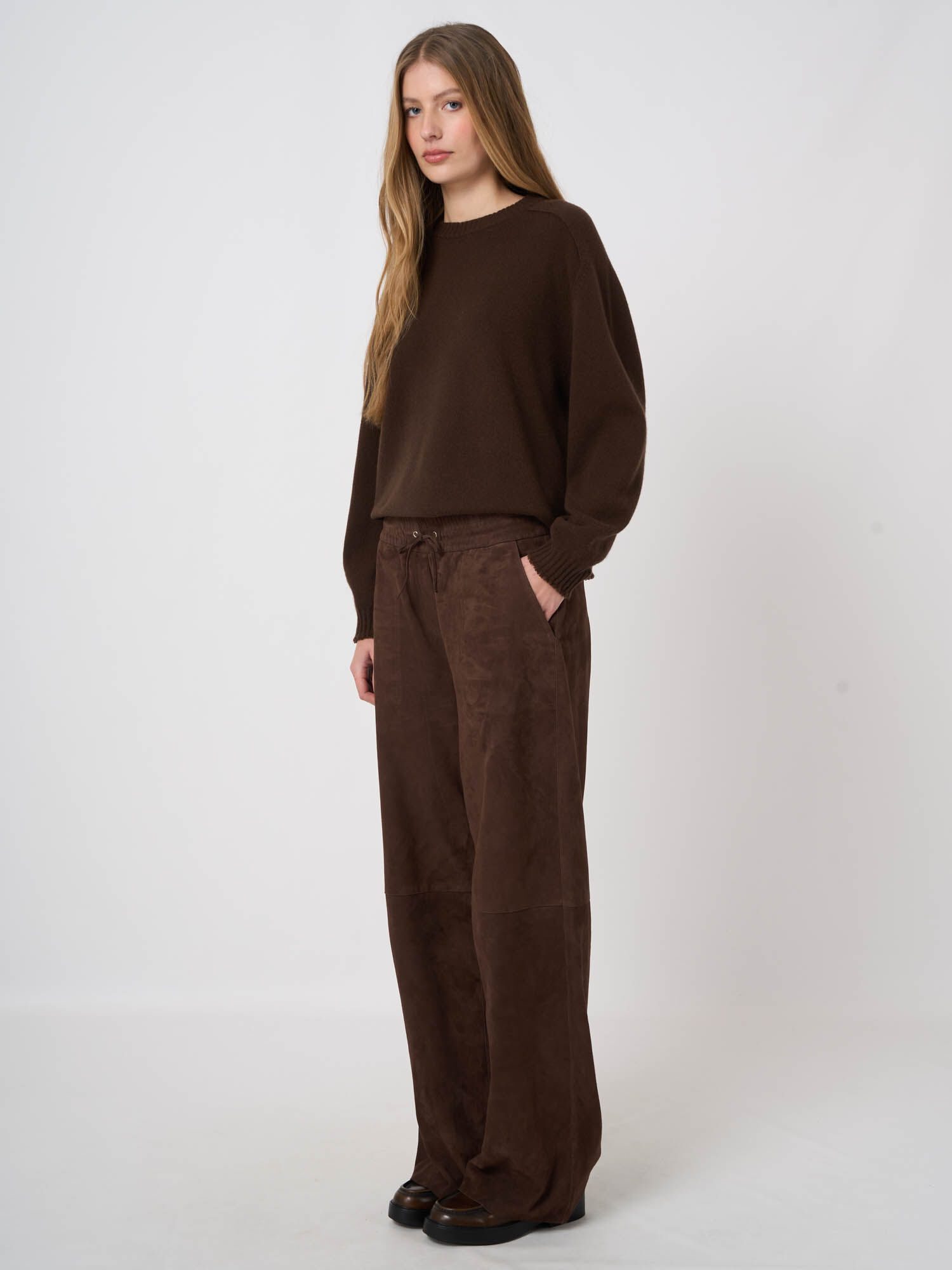Geitensuède broek met rechte pijpen