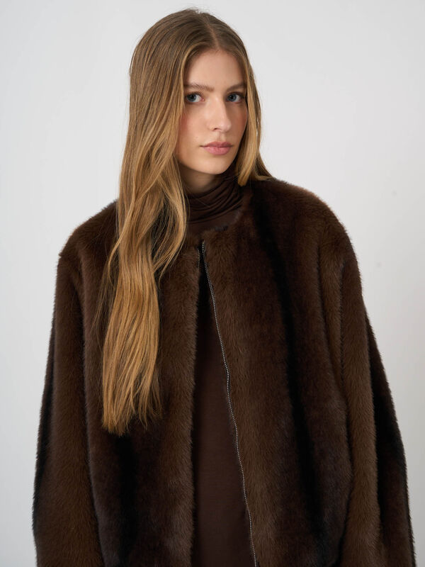 Soft Faux-Fur Jacket with Round Neckline image number 7