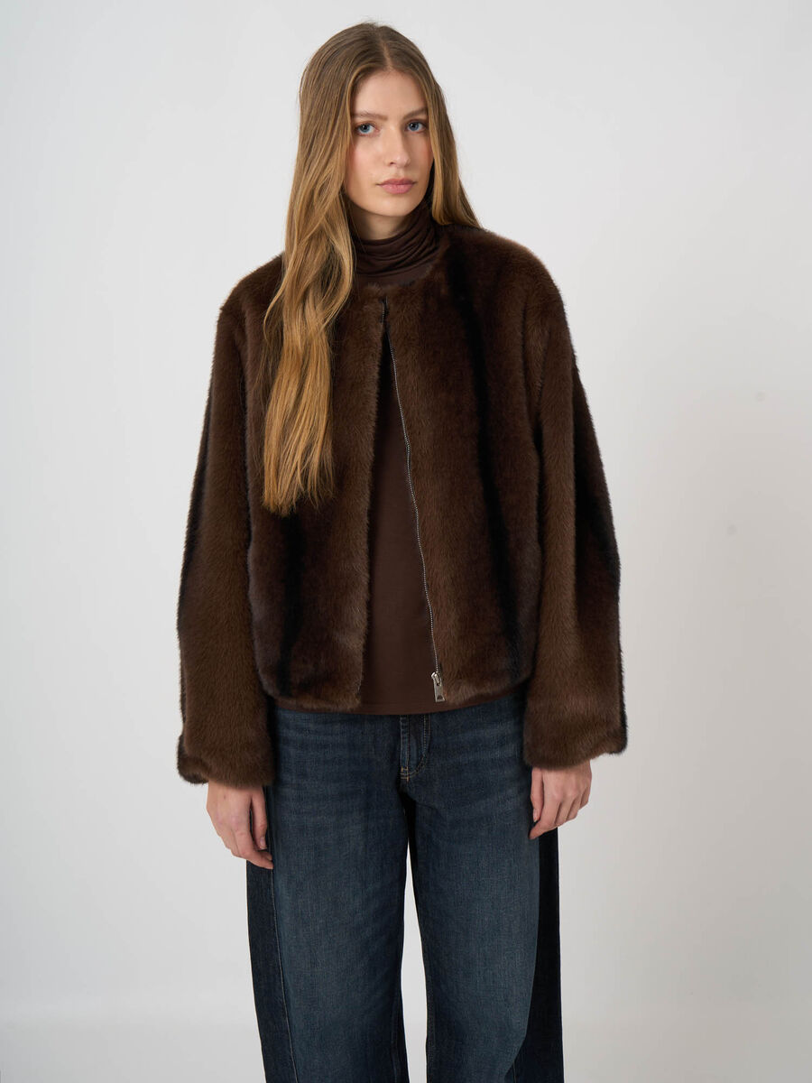 Weiche Faux-Fur-Jacke mit Rundhalsausschnitt image number 8