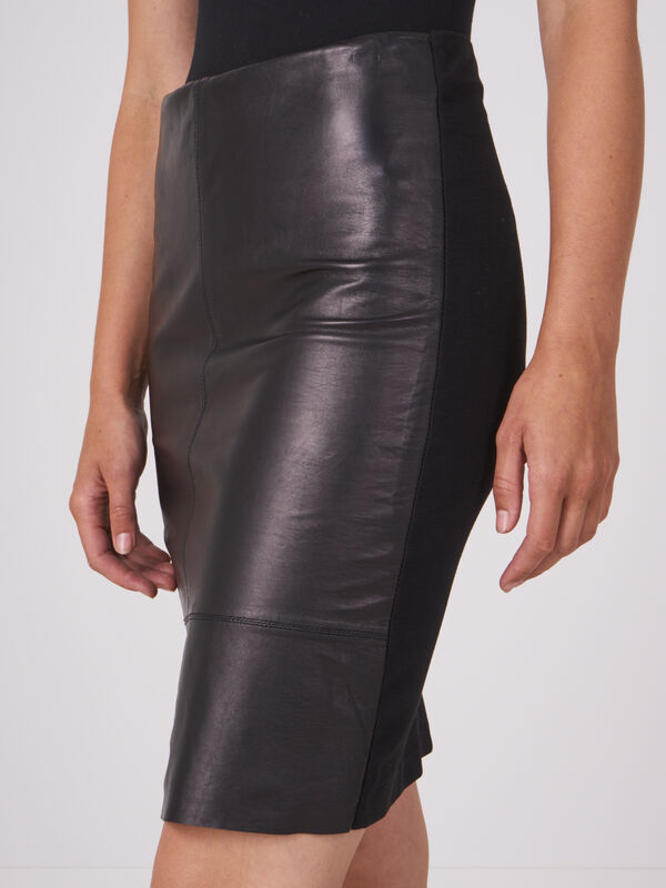 Kokerrok met voorkant in leer image number 2