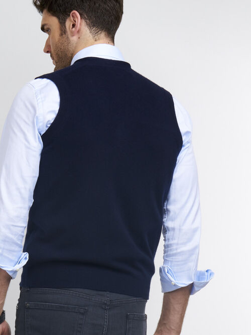 Men's buttoned sweater vest