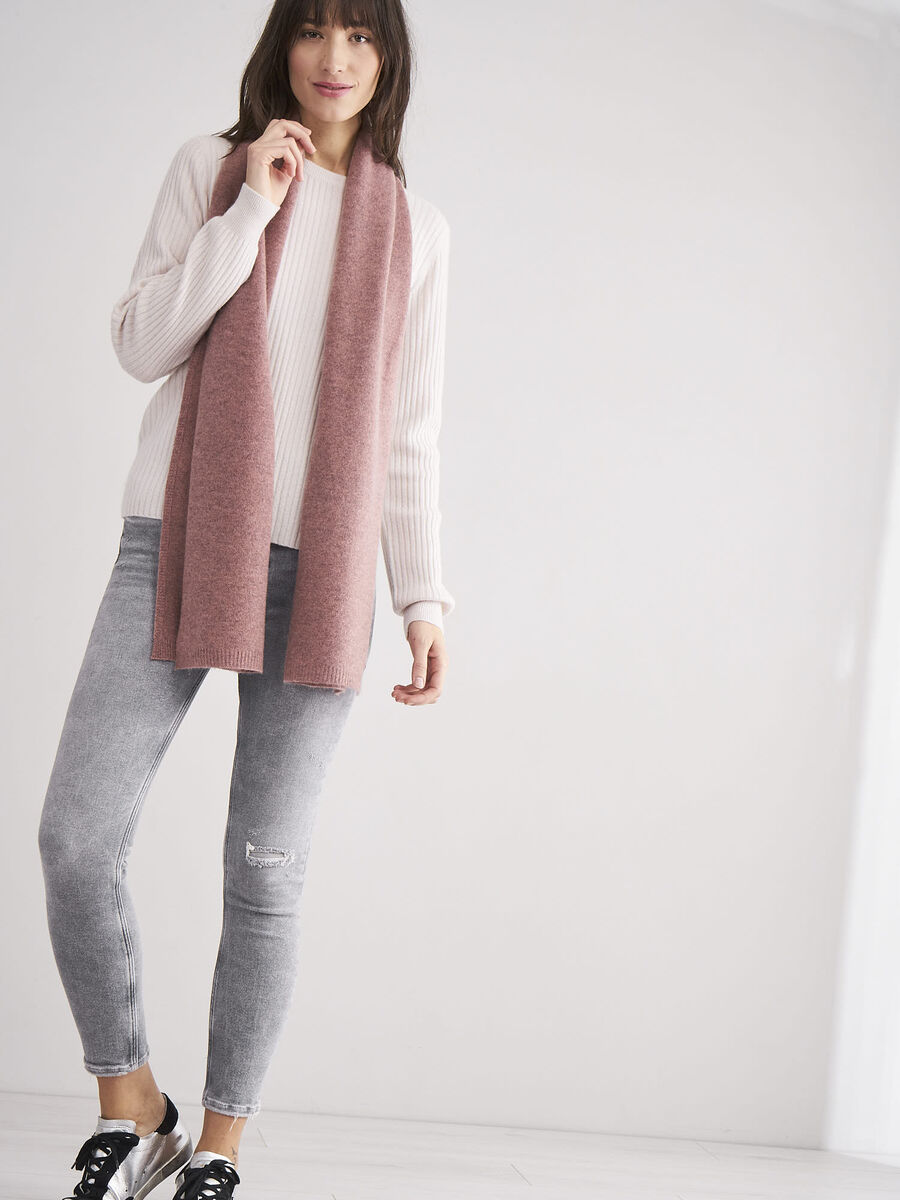 &Eacute;charpe en cachemire basique image number 3
