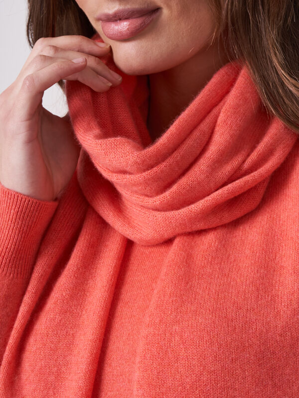 Organic cashmere scarf image number 2
