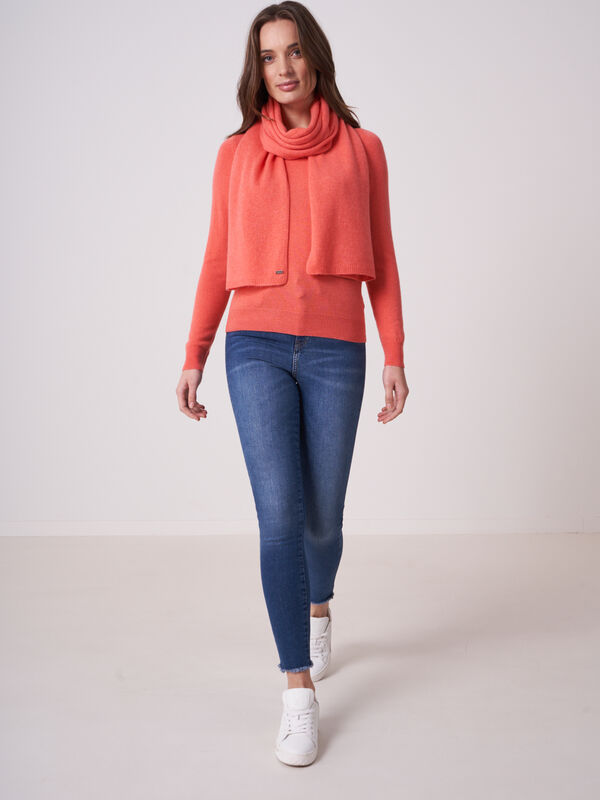 Organic cashmere scarf image number 3
