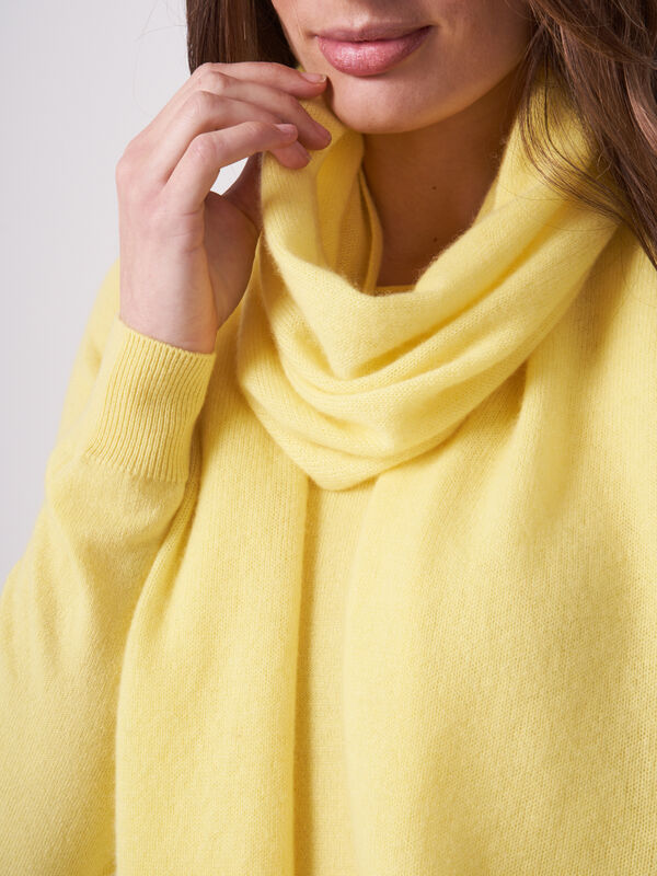Organic cashmere scarf image number 2