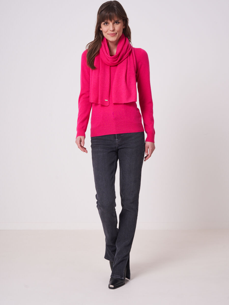 Organic cashmere scarf image number 3