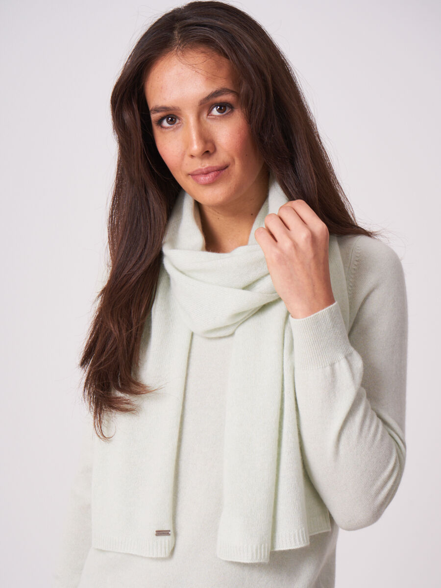 Écharpe en cachemire basique image number 1