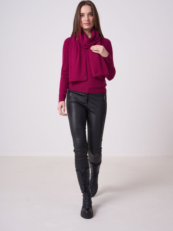 &Eacute;charpe en cachemire basique image number 3