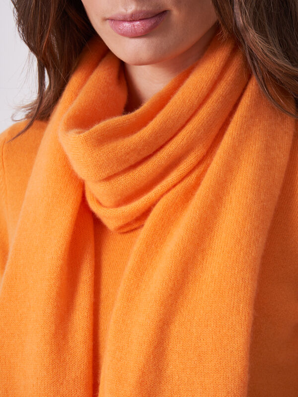 Organic cashmere scarf image number 2