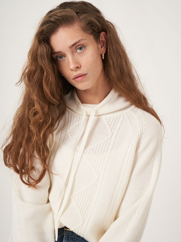 Merino wool sweater with drawstrings image number 2