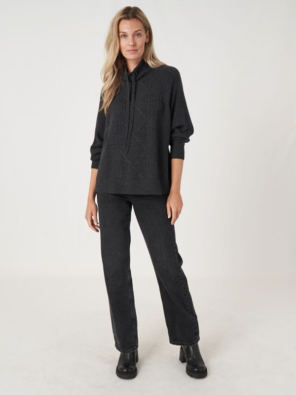Merino wool sweater with drawstrings image number 6