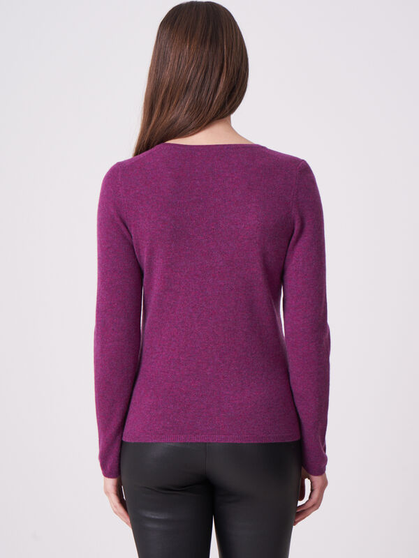 Basic Feinstrick-Pullover aus organischem Kaschmir mit V-Ausschnitt image number 1