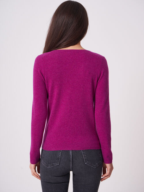 Pull col V en cachemire organique