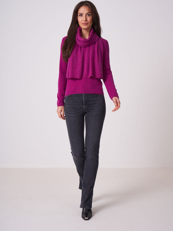 Pull col V en cachemire organique image number 3