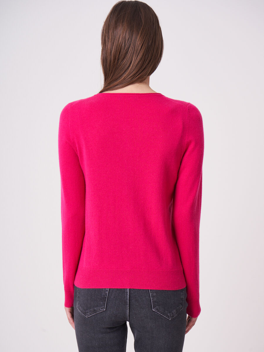 Basic fijngebreid vest met ronde hals van biologisch cashmere image number 1