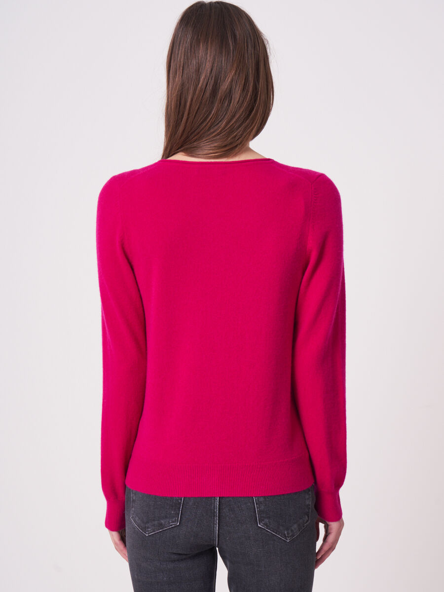 Basic fijngebreid vest met ronde hals van biologisch cashmere image number 1