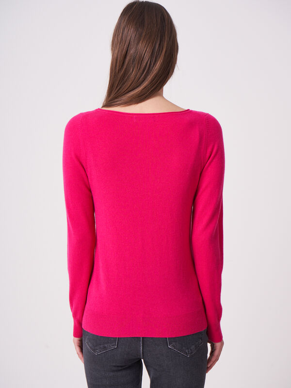 Basic fine knit organic cashmere boat neck sweater image number 1