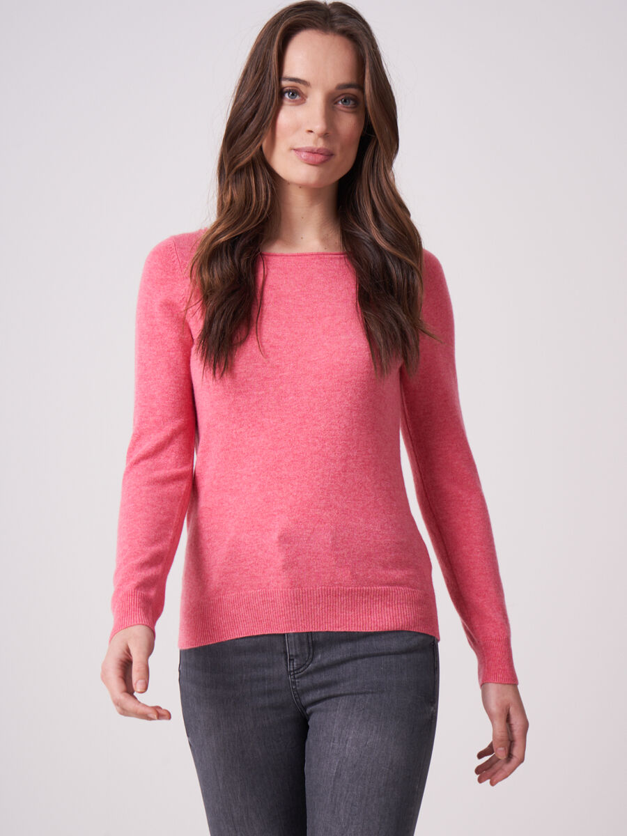 Basic fine knit organic cashmere boat neck sweater